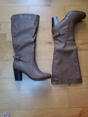 Women’s Tall Brown Heeled Riding Boots